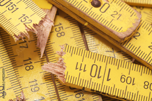 Zerbrochener Zollstock