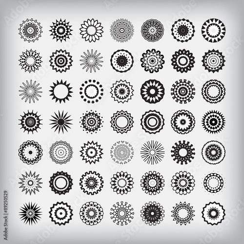 Round Ornament Pattern