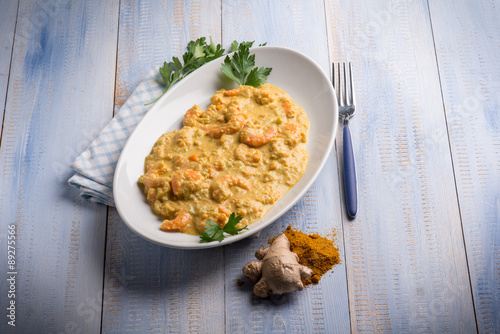 shrimp with curry ginger and coconut sauce