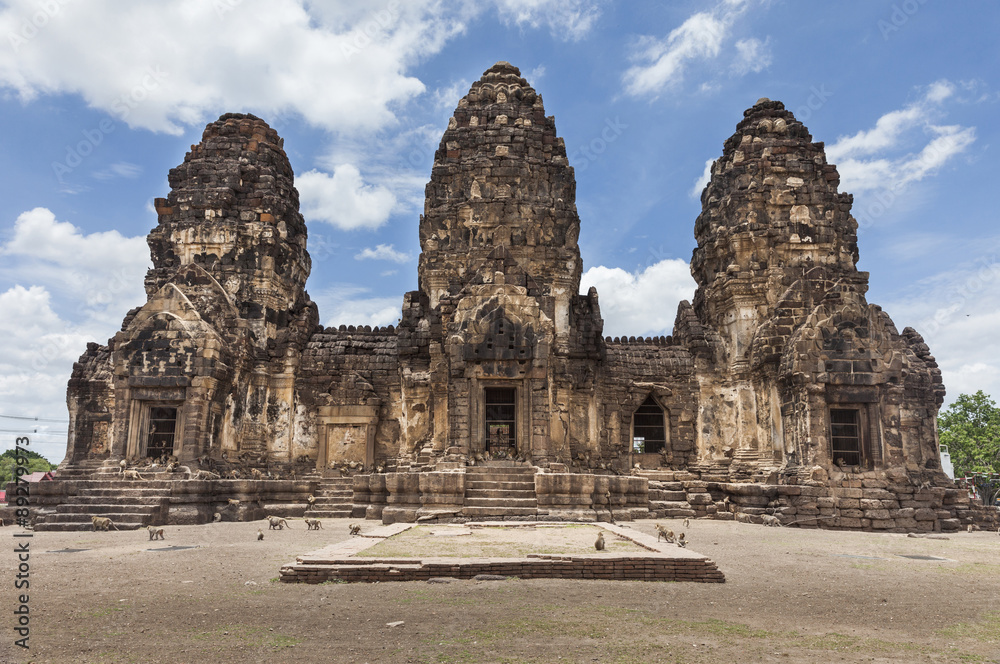 Phra prang sam yod temple