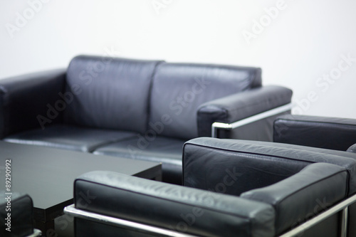 応接室のソファ