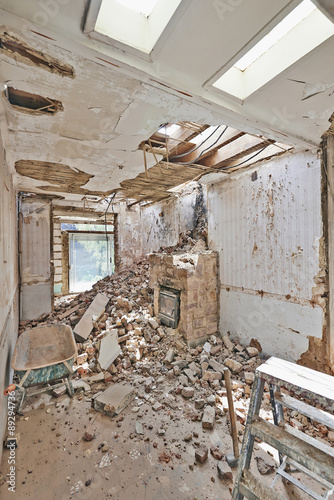 Abandoned room under demolition © pbombaert