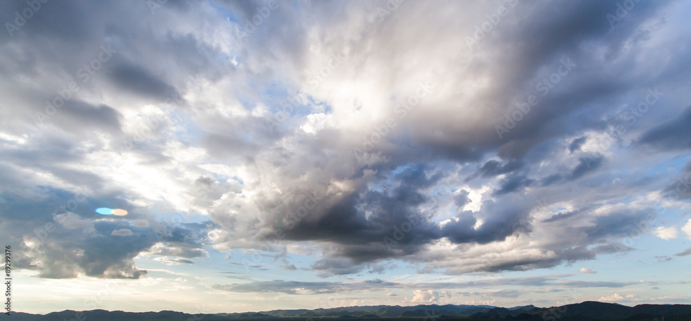 Fototapeta premium colorful dramatic sky with cloud at sunset
