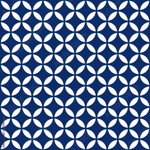 Seamless Intersecting Geometric Vintage Navy Blue Circle Pattern