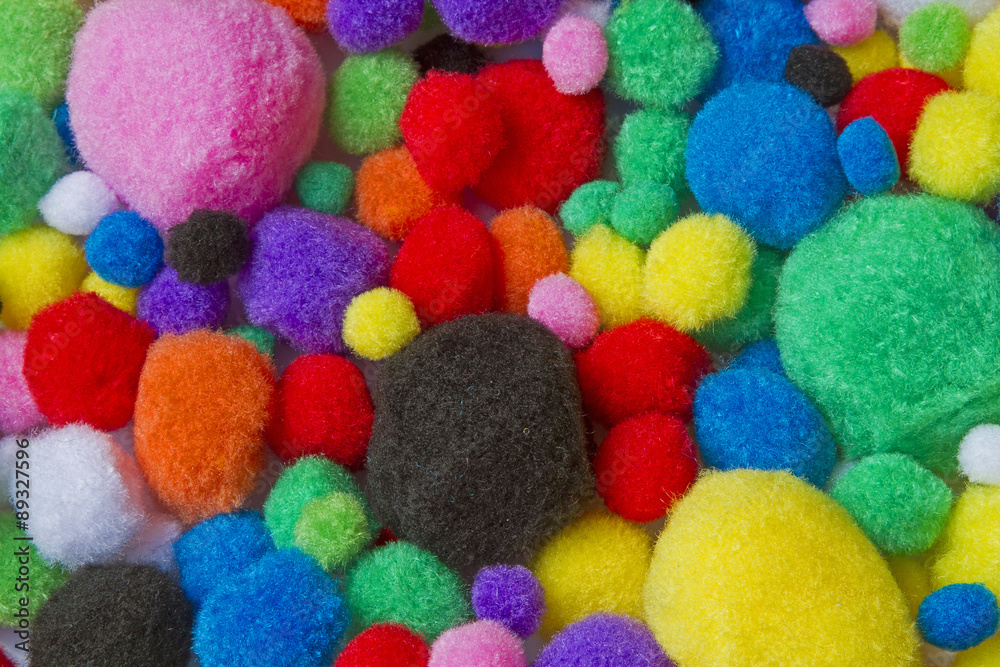 Bunte Wattebällchen Bunte Wattebällchen