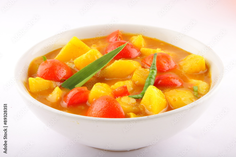 Tomato and potato curry DISH