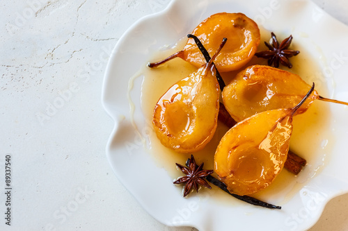 Poached pears with spices