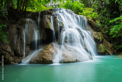 Fototapeta Naklejka Na Ścianę i Meble -  Huai Mae Khamin waterfall in Kanchanaburi province, Thailand.
