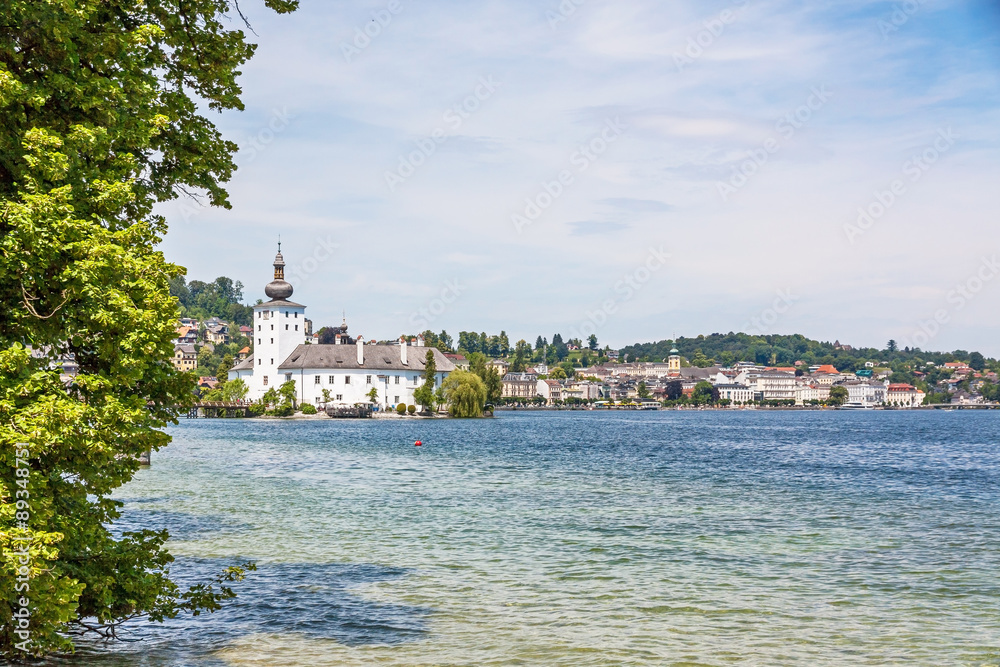 Fototapeta premium Castle Ort, Gmunden, view from the jetty