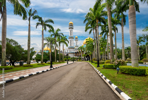 Jame'Asr Hassanal Bolkiah Mosque, Brunei photo