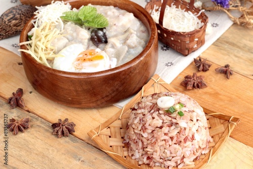 Brown rice porridge put pork and brown rice with soft-boiled egg