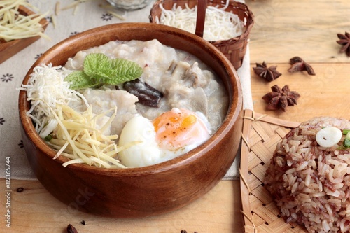 Brown rice porridge put pork and brown rice with soft-boiled egg
