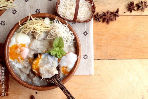 Brown rice porridge put pork and soft-boiled egg of delicious.