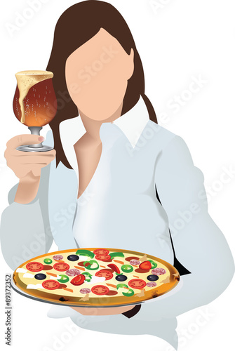 ragazza con birra e pizza