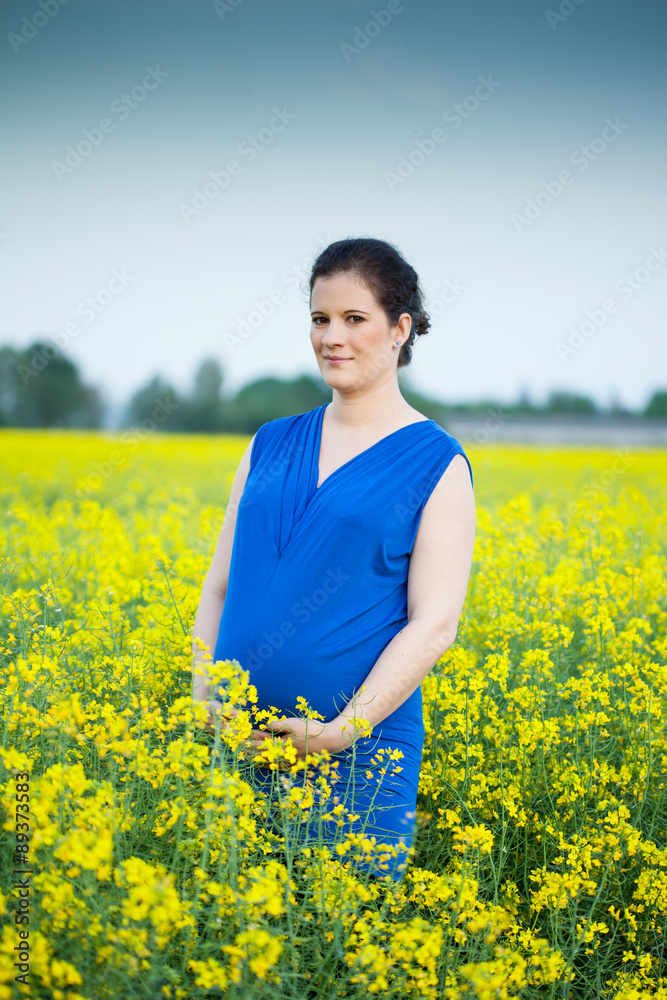 pregnant woman pregnant woman
