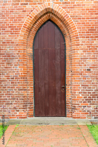 Eingangstür einer Kirche © OFC Pictures