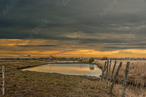 marais au lever du soleil