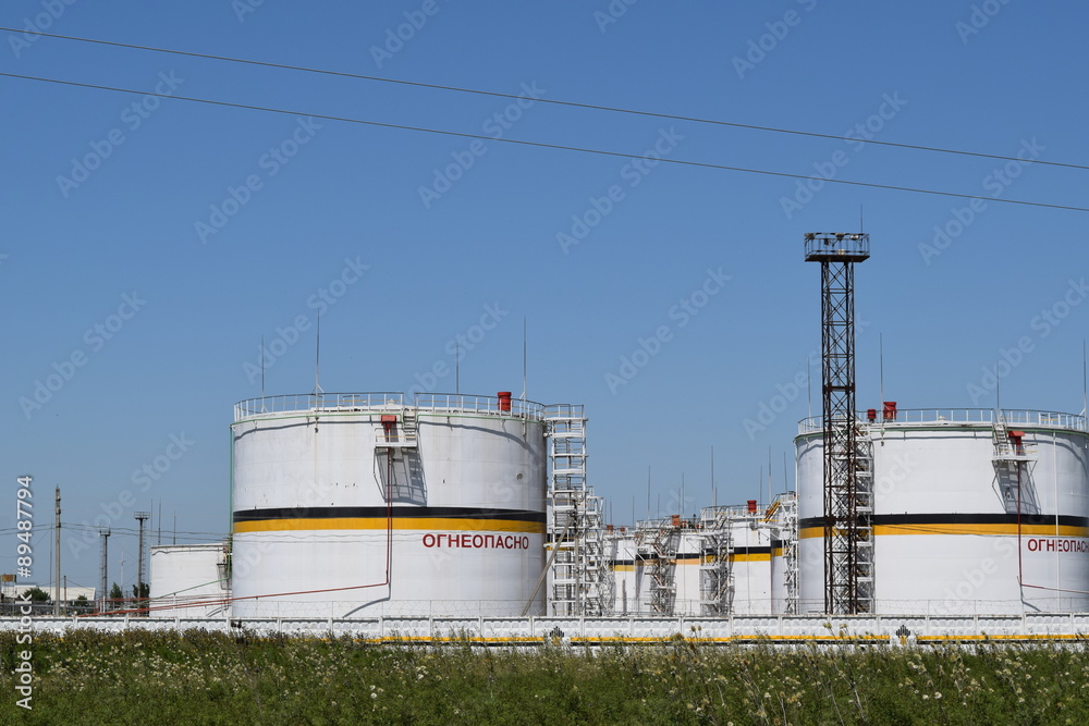 Tank the vertical steel. Capacities for storage of oil products Tank the vertical steel. Capacities for storage of oil products