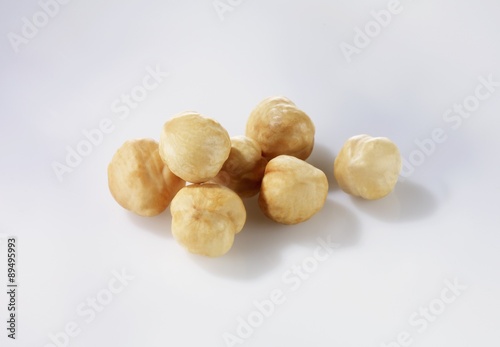 Hazelnuts, whole, skinned