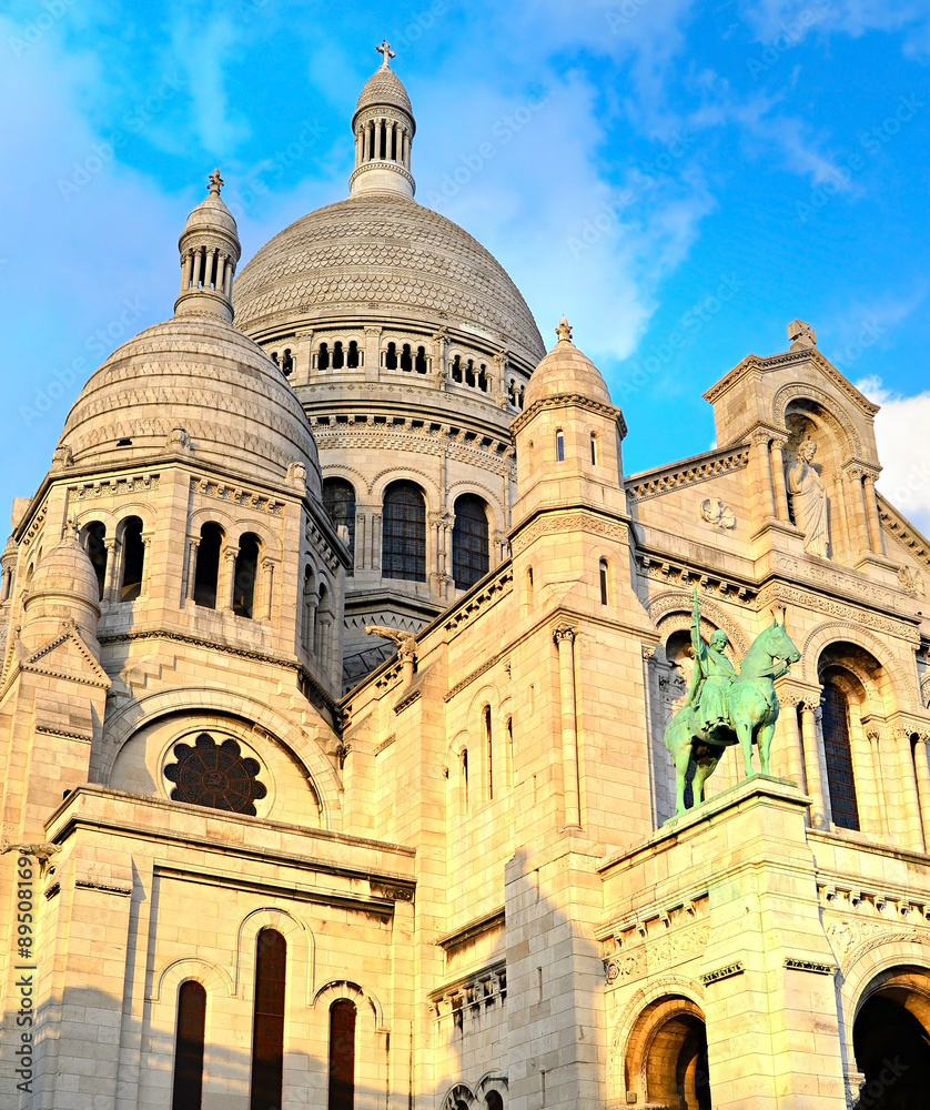  Montmartre Basilica, Paris