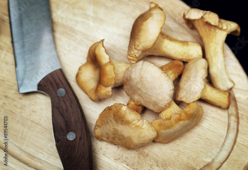 chanterelle mushrooms photo