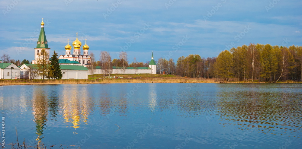 Naklejka premium Svyatoozersky Friary of Our Lady of the Iberian in shores of Lake Valdai