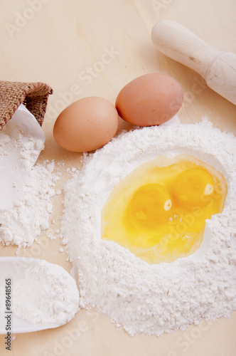 flour with egg