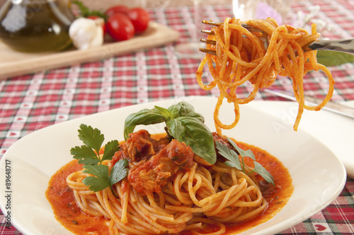 Spaghetti with tuna sauce
