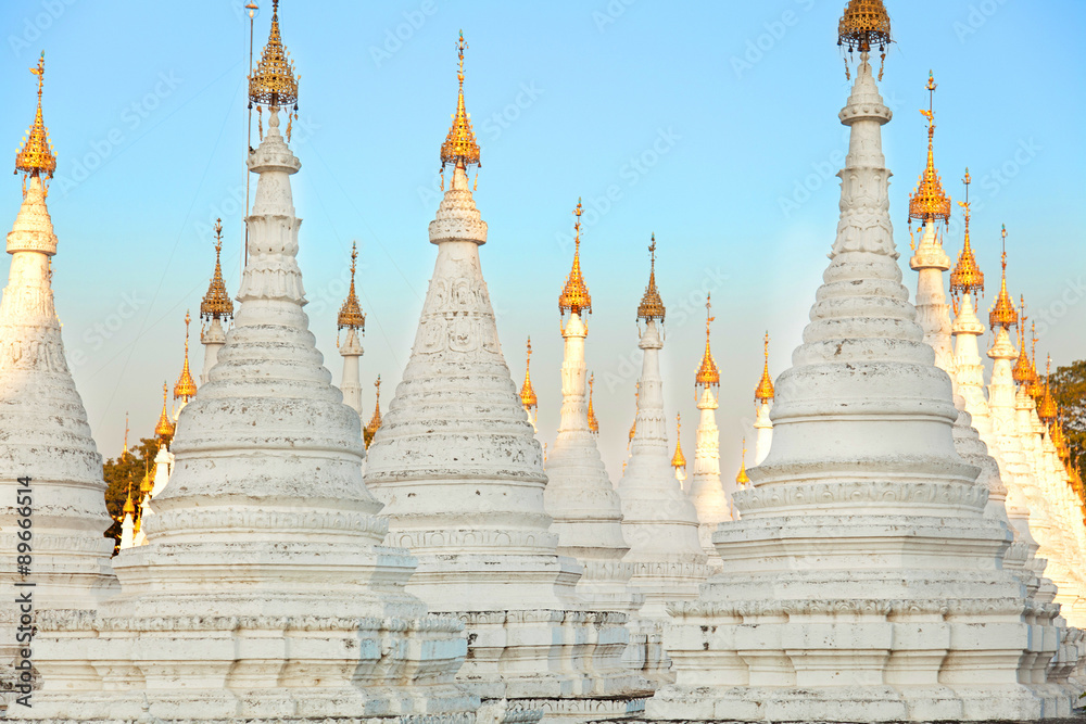 Fototapeta premium Kuthodaw Pagoda, Myanmar