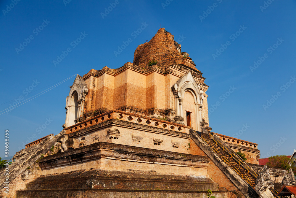 Fototapeta premium Wat Chedi Luang, Chiang Mai