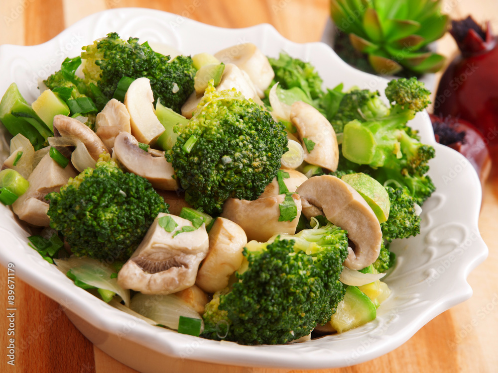 Salad with broccoli and mushrooms