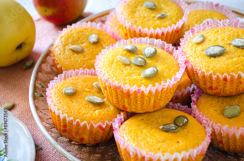Muffins with apples and pumpkin seeds