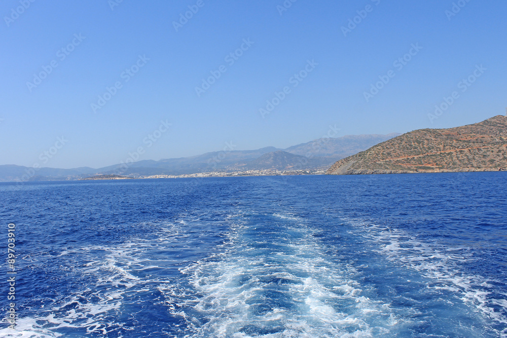 Crète, sillage de bateau