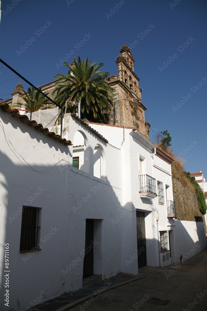 Fototapeta premium Aracena y las antiguas calles del municipio, Huelva