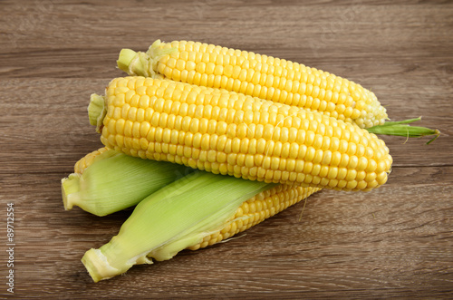 Raw fresh corn