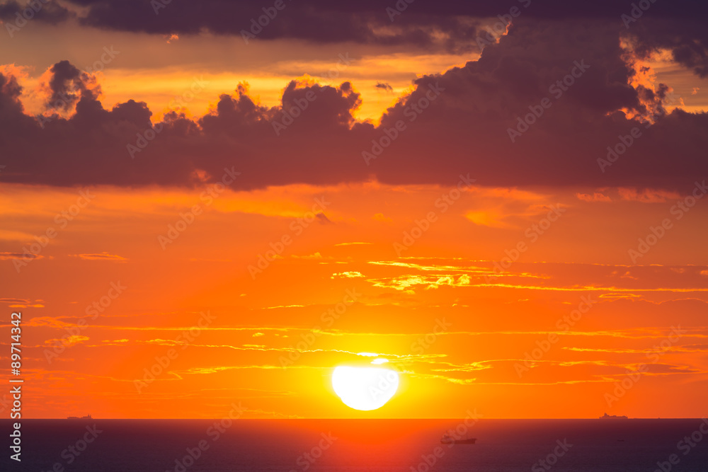 Beautiful sunset sky Beautiful sunset sky