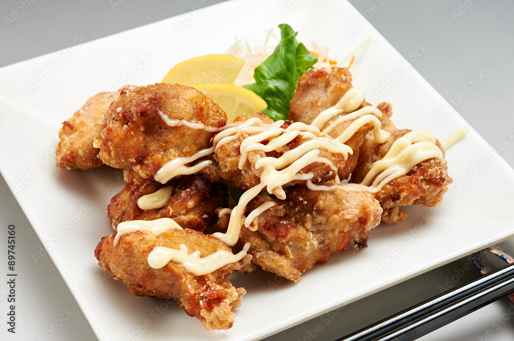 鶏の唐揚げ 鶏の唐揚げ