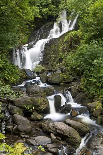 Fototapeta Naklejka Na Ścianę i Meble -  Torc waterfall in Killarney National Park, Ireland.