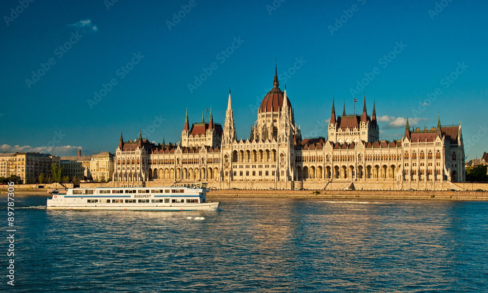 Fototapeta premium The famous Hungarian Parliament in Hungary