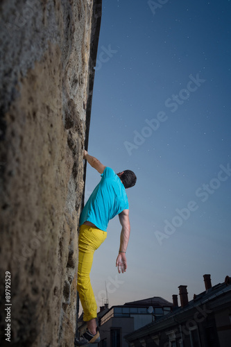 climbing the city walls © catgrig