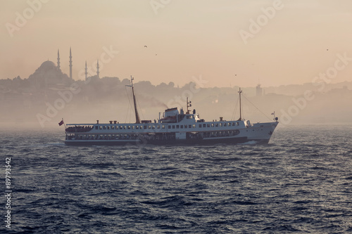 foggy Istanbul © Koraysa