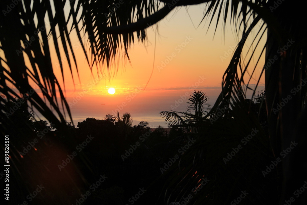 coucher de soleil sur l'océan Indien
