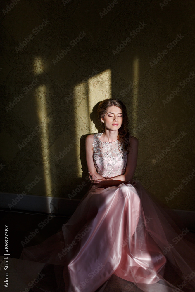 Teenage girl wearing fancy dress.