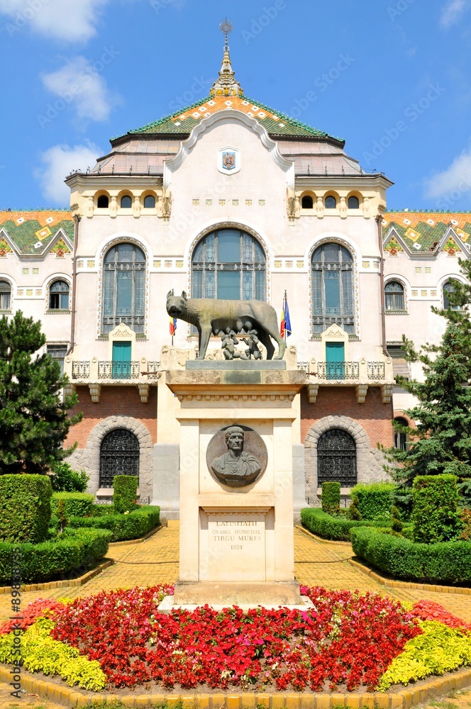 Replica of the Capitoline Wolf, a bronze iconic sculpture inspired by the legend of the founding of Rome in the city centre of Targu Mures, a major city in the heart of Transylvania, Romania