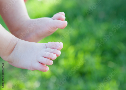 Tender baby feet  at iytsude © Gelpi