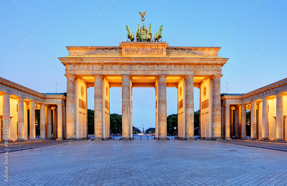 Berlin Gate, Brandenburg at night, Germany