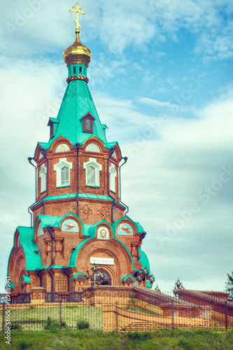 Свято-Никольский храм-памятник на берегу реки Енисей в городе Красноярск, Россия