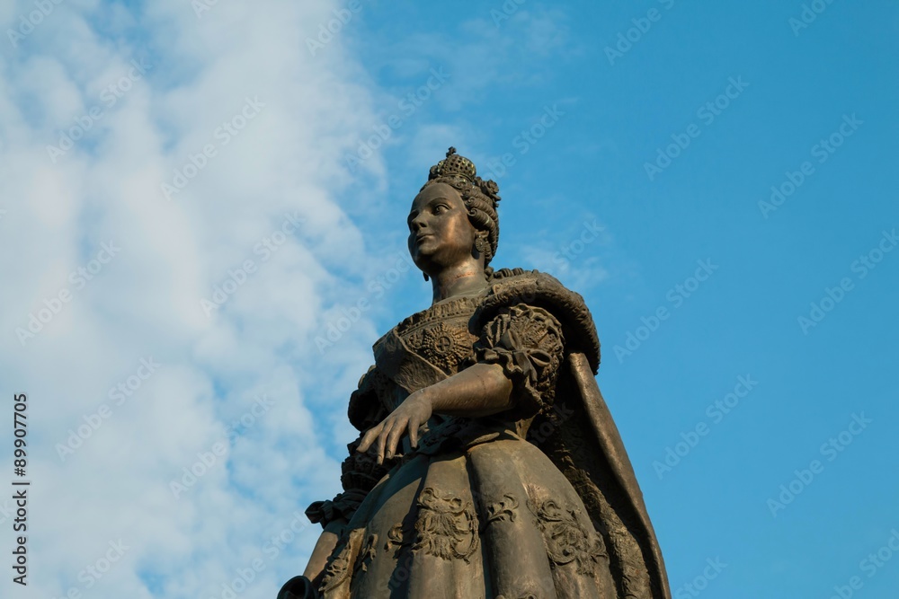 Fototapeta premium Monument to Catherine the Great, established in park Revolution in Rostov - on - Don.