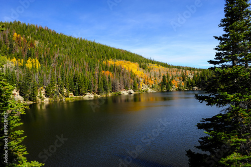 Fototapeta Naklejka Na Ścianę i Meble -  Bear Lake in Fall
