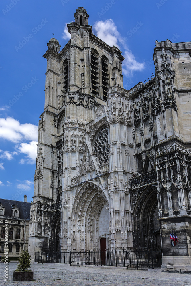 Troyes Cathedral (Saint-Pierre-et-Saint-Paul, 9th cen.). France.